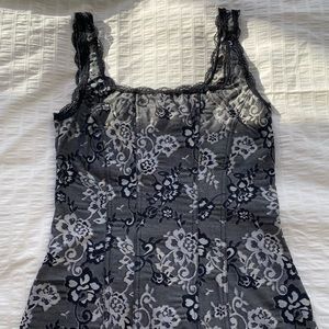 White House Black Market cami style fitted top XS